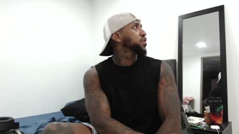 Snapshot of antwanblack11 chatting on December 2024 12:23:01 PM antwanblack11 online show from December 2024 12:23:01 PM