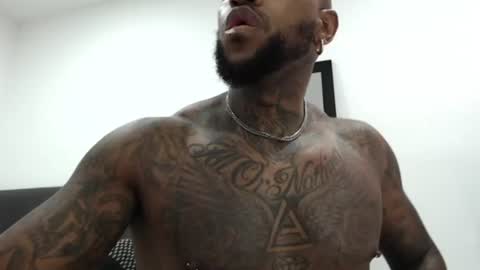 Snapshot of antwanblack11 chatting on January 2025 03:27:02 AM antwanblack11 online show from January 2025 03:27:02 AM