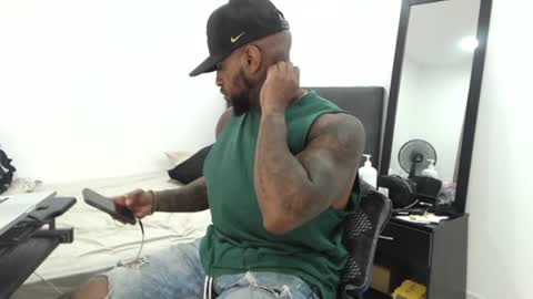 Snapshot of antwanblack11 chatting on September 2025 03:01:01 PM antwanblack11 online show from September 2025 03:01:01 PM