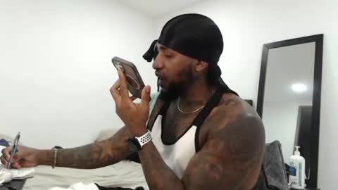 Snapshot of antwanblack11 chatting on October 2025 08:33:01 PM antwanblack11 online show from October 2025 08:33:01 PM