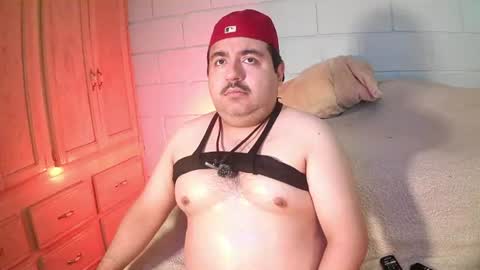 AnuarFox online show from August 2026 12:19:01 PM