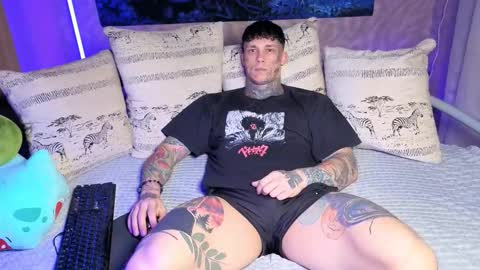 Tom online show from November 2025 05:06:01 AM