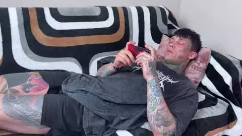 Snapshot of anubisgod88 chatting on June 2026 08:39:02 AM Tom online show from June 2026 08:39:02 AM