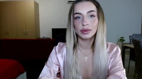 Anya online show from May 2026 06:35:01 PM