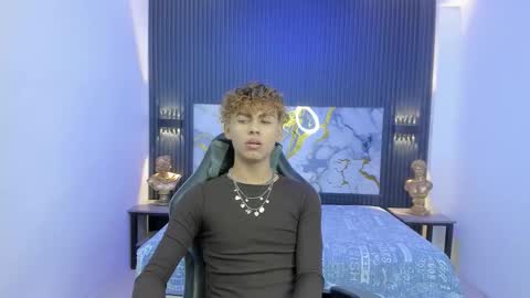 anyelotwink online show from March 2026 05:01:02 AM