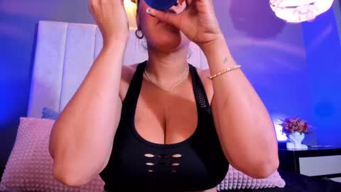  Anyrax  online show from December 2024 12:16:02 PM