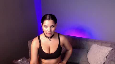  Anyrax  online show from February 2025 07:59:02 PM