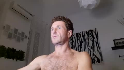 Snapshot of apollobest77 chatting on January 2025 06:20:02 PM apollobest77 online show from January 2025 06:20:02 PM