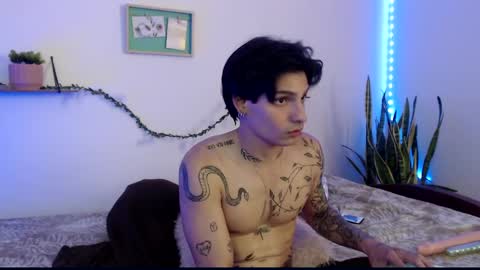 Snapshot of apolo01_ chatting on January 2025 08:29:01 PM Apolo online show from January 2025 08:29:01 PM