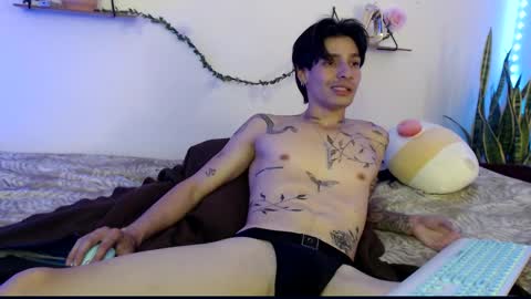 Snapshot of apolo01_ chatting on January 2025 04:08:01 PM Apolo online show from January 2025 04:08:01 PM