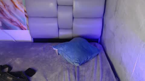 Snapshot of apolo01_ chatting on October 2025 07:31:01 PM Apolo online show from October 2025 07:31:01 PM