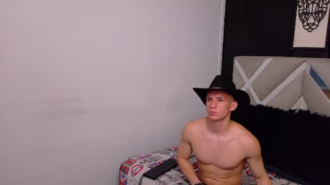 Snapshot of apolo_warrior chatting on June 2026 05:45:01 AM Apolo online show from June 2026 05:45:01 AM