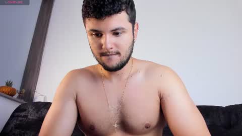 Snapshot of apoloklein_ chatting on July 2026 10:40:02 PM Apolo Klein online show from July 2026 10:40:02 PM