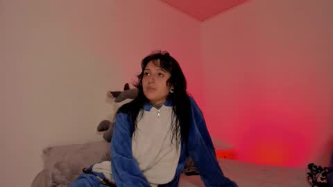 Lola  Apolo online show from September 2025 03:17:02 AM