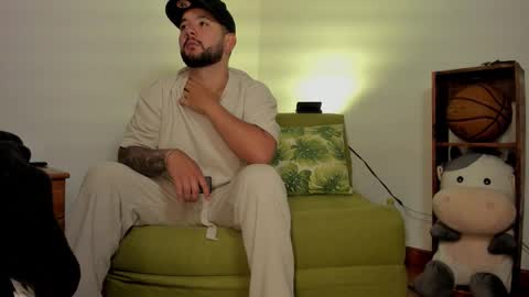 Lola  Apolo online show from October 2025 01:47:01 AM