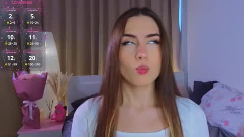 Vicki online show from December 2025 09:04:02 AM