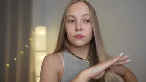  REYNA  my friend   online show from January 2025 08:22:01 AM