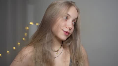  REYNA  my friend   online show from January 2025 02:47:01 PM