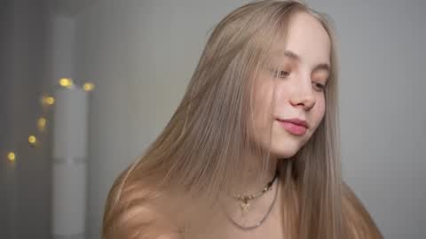  REYNA  my friend   online show from January 2025 02:30:02 PM