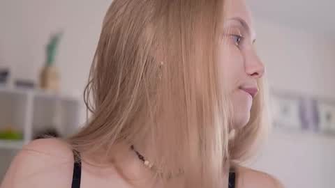  REYNA  my friend   online show from June 2026 03:18:01 PM