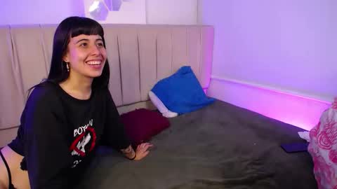 aprhil_blaze online show from October 2025 09:14:02 PM