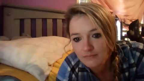 whats your fantasy online show from October 2025 08:44:02 PM