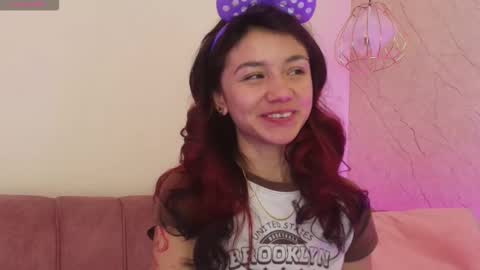 Snapshot of april_bennett chatting on September 2025 12:10:02 PM online show from September 2025 12:10:02 PM