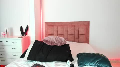 Snapshot of april_collinsxx chatting on May 2026 11:12:03 PM april collinsxx online show from May 2026 11:12:03 PM