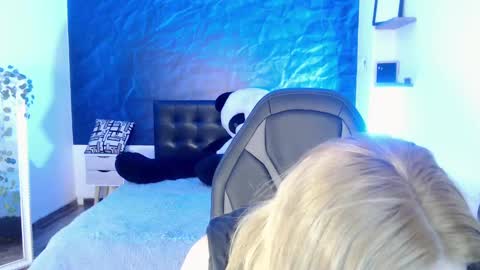  April  online show from December 2024 12:06:01 PM