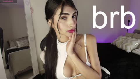 Snapshot of april_scarlett chatting on June 2026 01:20:02 AM Scarlett Independent Model online show from June 2026 01:20:02 AM