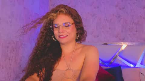 Isabella online show from May 2026 10:08:02 PM