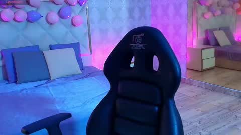  APRIL  online show from March 2026 04:07:02 AM