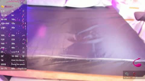 april_thompsonn online show from April 2026 07:58:01 PM