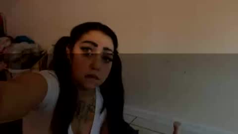 Snapshot of aprilanna chatting on December 2024 03:28:02 PM AnnaApril420 online show from December 2024 03:28:02 PM