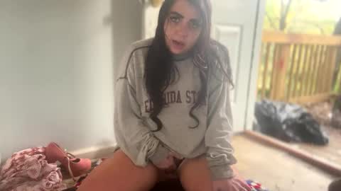 Snapshot of aprilanna chatting on December 2024 01:43:02 PM AnnaApril420 online show from December 2024 01:43:02 PM