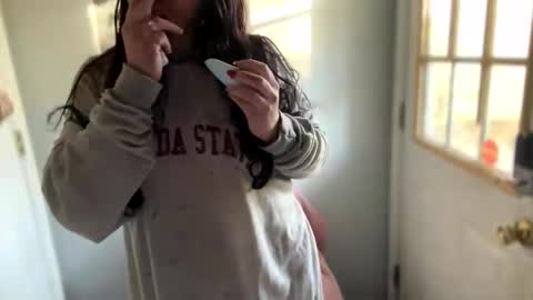 Snapshot of aprilanna chatting on January 2025 01:38:02 PM AnnaApril420 online show from January 2025 01:38:02 PM