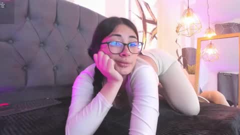 Snapshot of aprildeams chatting on February 2025 11:43:02 AM Cris online show from February 2025 11:43:02 AM