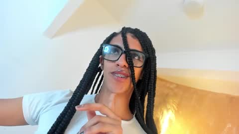 aprill_fox online show from March 2025 04:32:01 AM