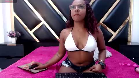Snapshot of aprilycrystal chatting on July 2026 07:08:02 PM april y crystal online show from July 2026 07:08:02 PM