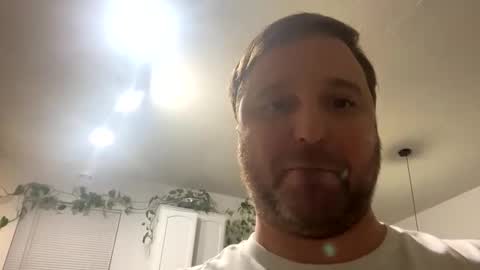 Snapshot of aquaman_x chatting on January 2025 01:15:01 AM Aquaman online show from January 2025 01:15:01 AM