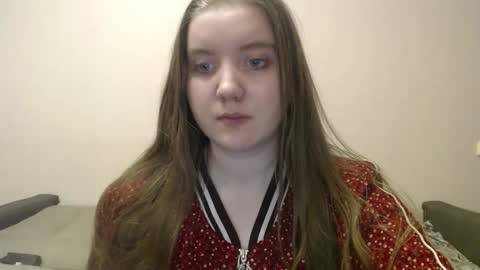 Josefin online show from September 2025 01:14:02 PM