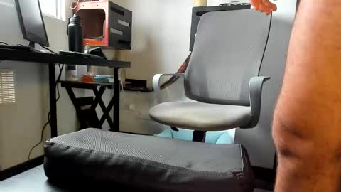 T. online show from April 2026 01:33:02 PM