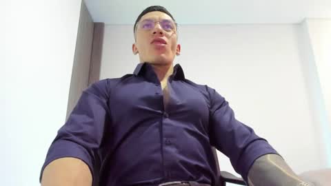 Snapshot of aquiles_51 chatting on June 2026 05:45:02 PM Jonathan online show from June 2026 05:45:02 PM