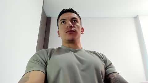 Snapshot of aquiles_51 chatting on July 2026 05:50:02 PM Jonathan online show from July 2026 05:50:02 PM