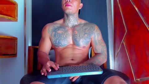 Snapshot of aquiles_elpapi chatting on March 2026 10:36:01 PM AquilesElpapi online show from March 2026 10:36:01 PM