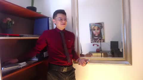Snapshot of aquilestaylor chatting on July 2026 12:34:01 PM aquilestaylor online show from July 2026 12:34:01 PM