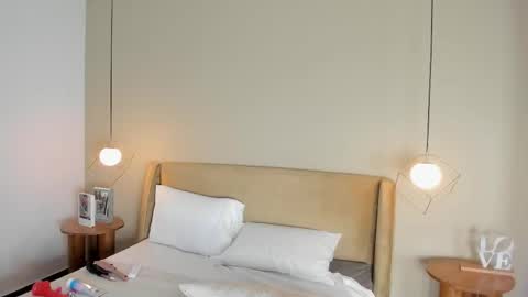  Ara Ferrer  online show from March 2026 09:32:02 PM