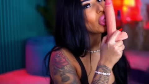 arabellaposh online show from December 2025 05:57:01 AM