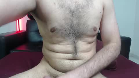 Snapshot of araboys chatting on October 2025 07:28:02 AM Youssef Alkhoury online show from October 2025 07:28:02 AM