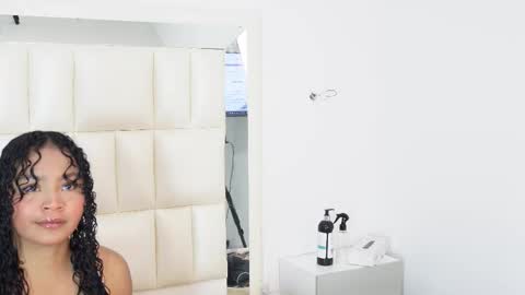   online show from January 2026 04:39:01 AM